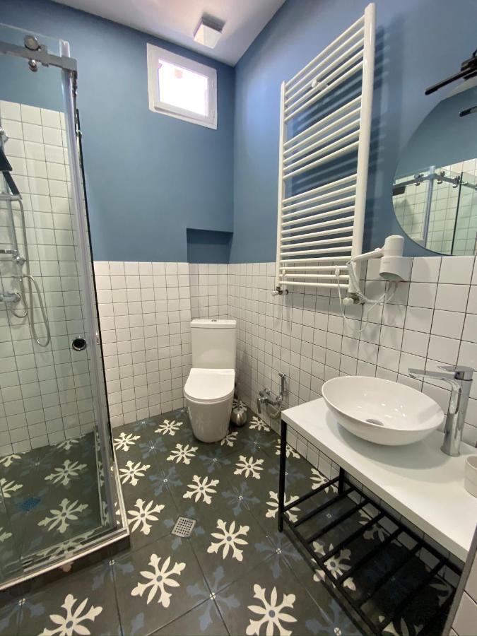 Red Door Apartment Tbilisi Ngoại thất bức ảnh
