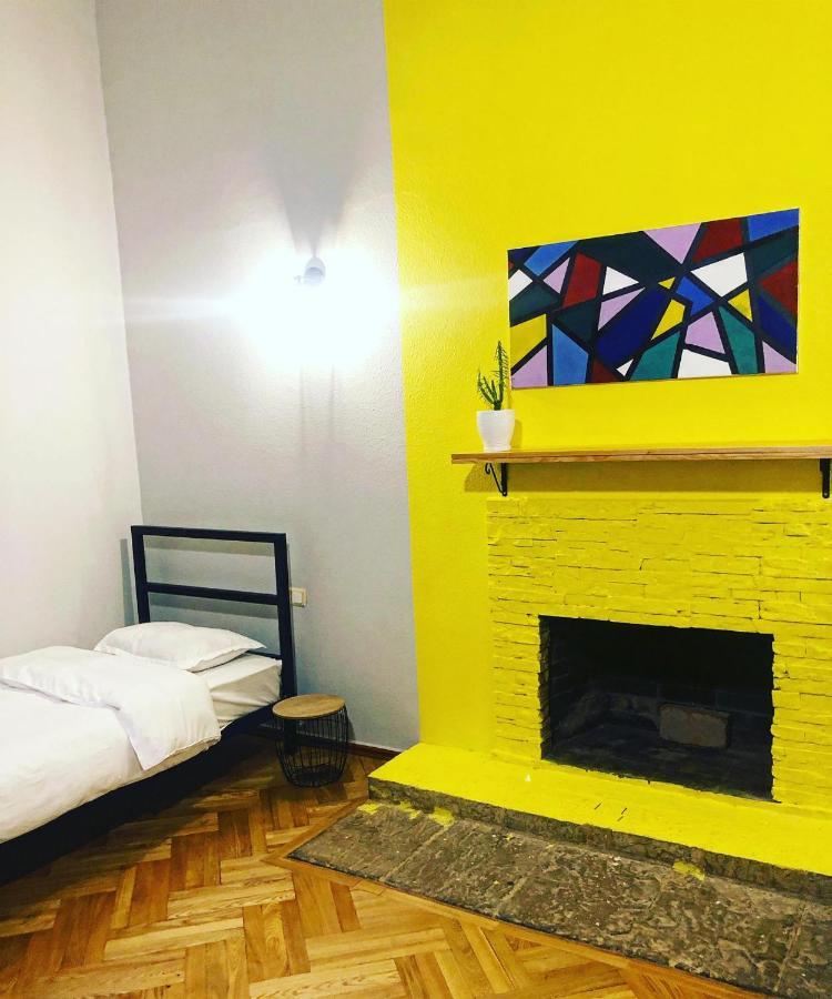 Red Door Apartment Tbilisi Ngoại thất bức ảnh