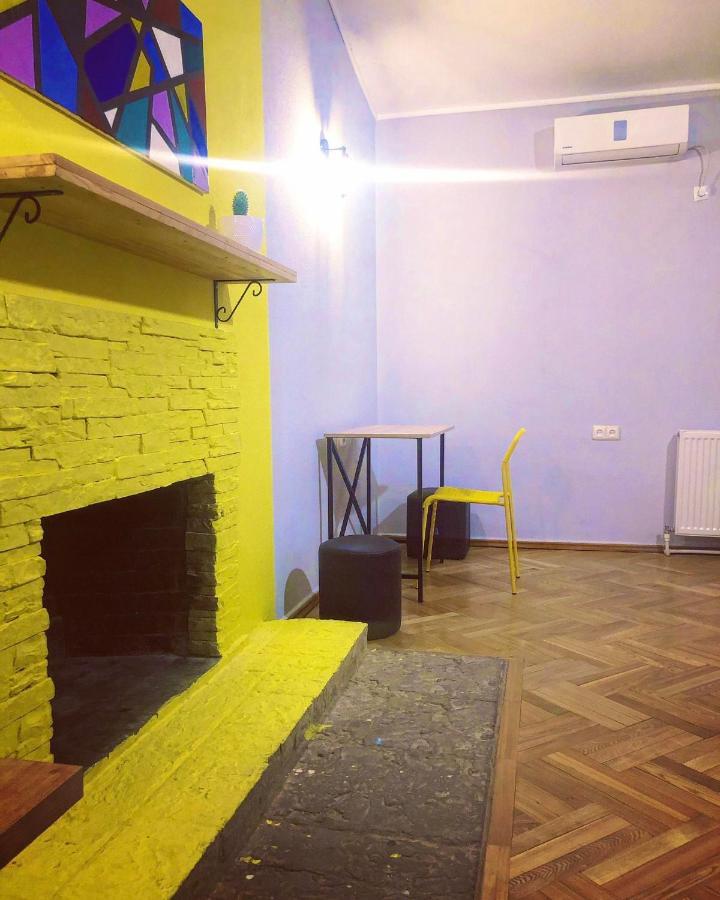 Red Door Apartment Tbilisi Ngoại thất bức ảnh